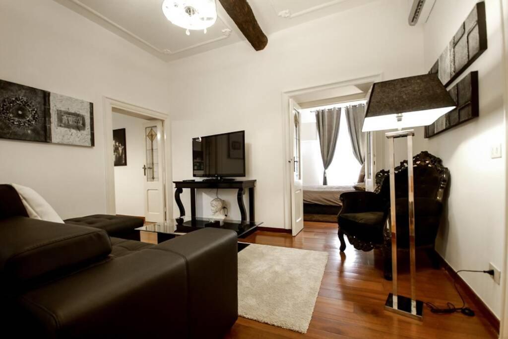 Banchi - Classic Apartment Between Navona And Campo Dei Fiori Rom Exterior foto